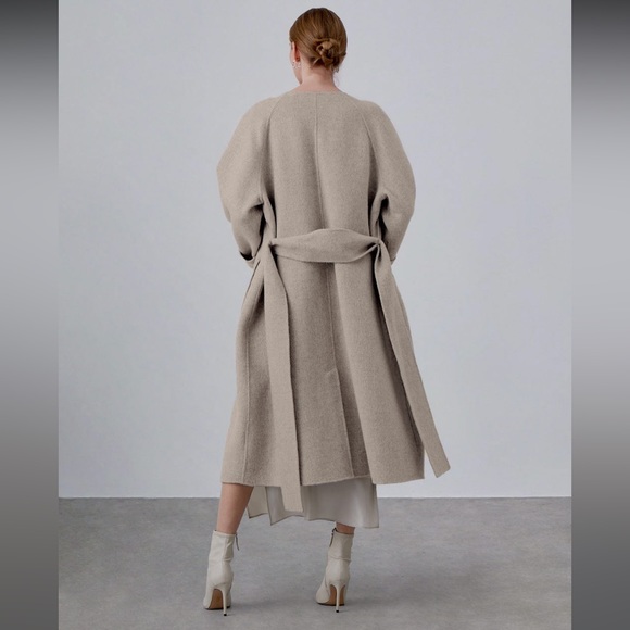 Silk Maison V Neck Scarf Wool Coat - Picture 2 of 6